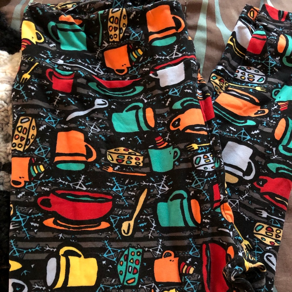 LuLaRoe Tall and Curvy Cafe  Leggings